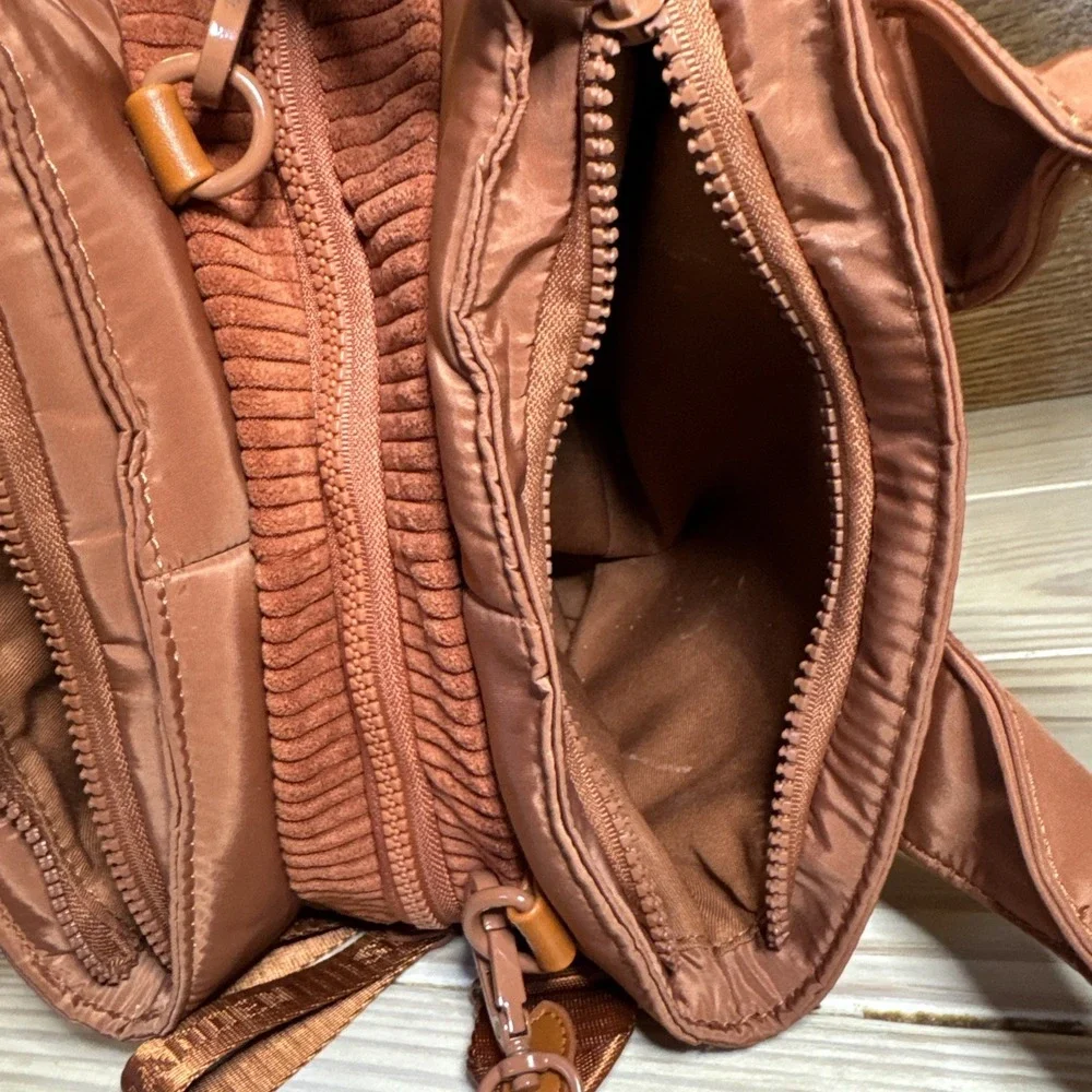 Steve Madden Bbondi Puffer Bag. Excellent Condition